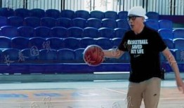 最新爆料篮球场图片视频,高清图片视频曝光，精彩瞬间不容错过